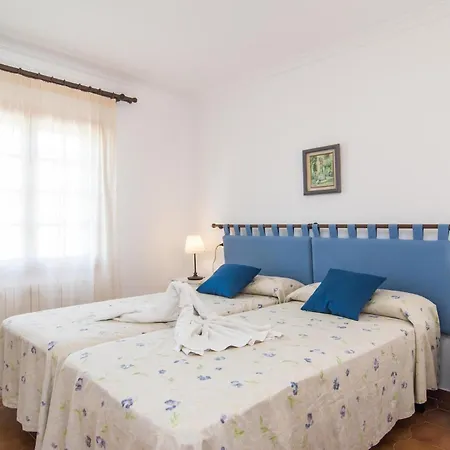 Vakantiehuis 4 Bedroom Beautiful In