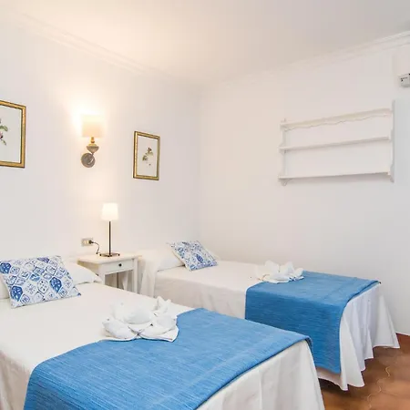 Vakantiehuis 4 Bedroom Beautiful In *
