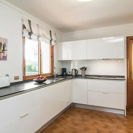 4 Bedroom Beautiful In Pollença